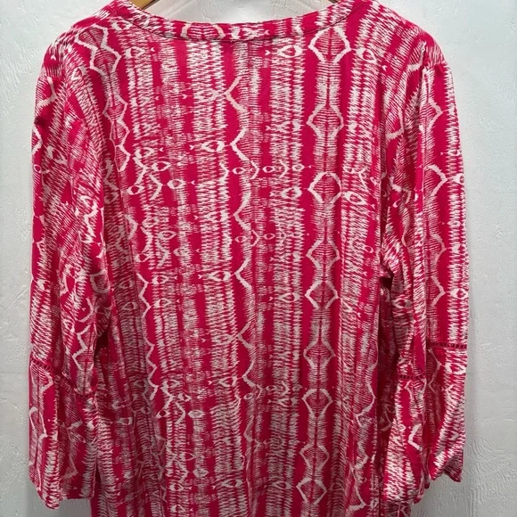 Gloria Vanderbilt V Neck Fushia and White Flowy Boho Embroidered Blouse size XL - Picture 3 of 5